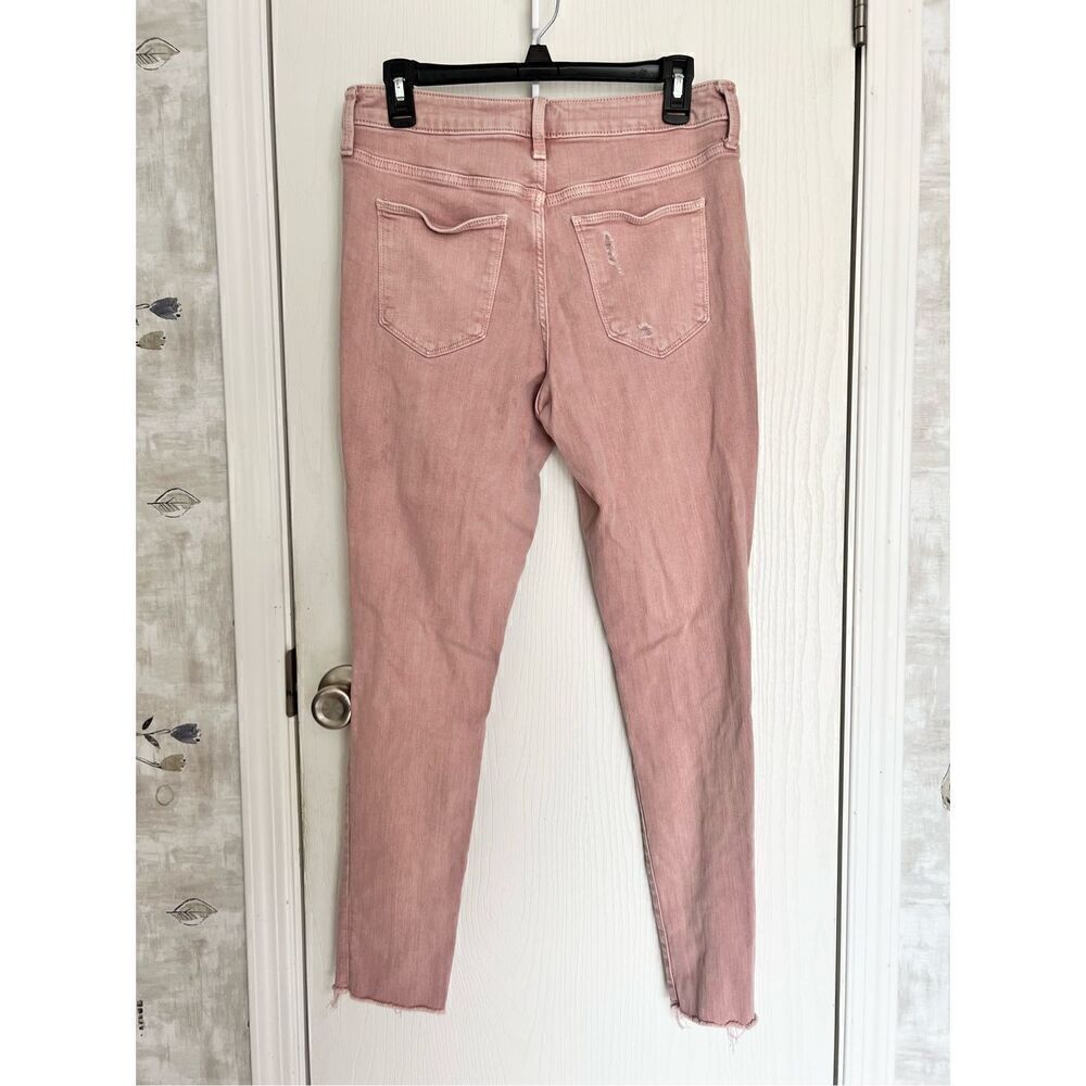 Universal Thread Jeans - Picture 2 of 5